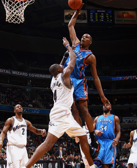 爵士vs雷霆前瞻：亚历山大因伤缺席，爵士主场期待爆大冷（比赛前瞻：亚历山大伤停，爵士主场力争爆冷击退雷霆）