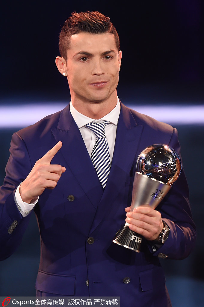 欧冠淘汰赛前瞻：巴萨客场挑战曼联,（欧冠淘汰赛前瞻：巴萨做客挑战曼联）