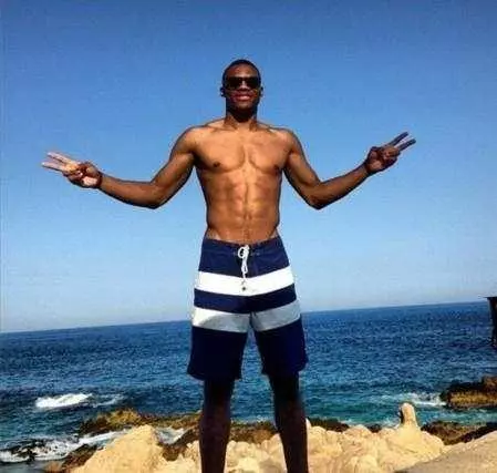 0-6德国，什克里尼亚尔：这是一场糟糕的比赛，但为球队自豪（0比6负于德国，什克里尼亚尔：比赛糟糕，但仍为球队自豪）