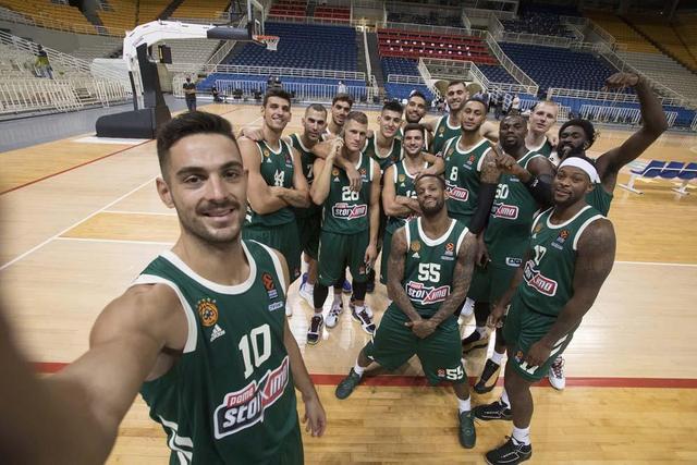 15岁道曼禁区内天秀回旋破门，青年欧冠阿森纳4-2逆转拜仁（15岁道曼禁区回旋破门技惊四座，青年欧冠阿森纳4-2逆转拜仁）