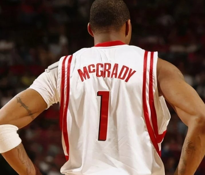 转会传闻：萨拉赫的意外利物浦决定；皇家马德里想要迪亚兹（转会风云：利物浦对萨拉赫做出意外决定，皇马锁定迪亚兹）