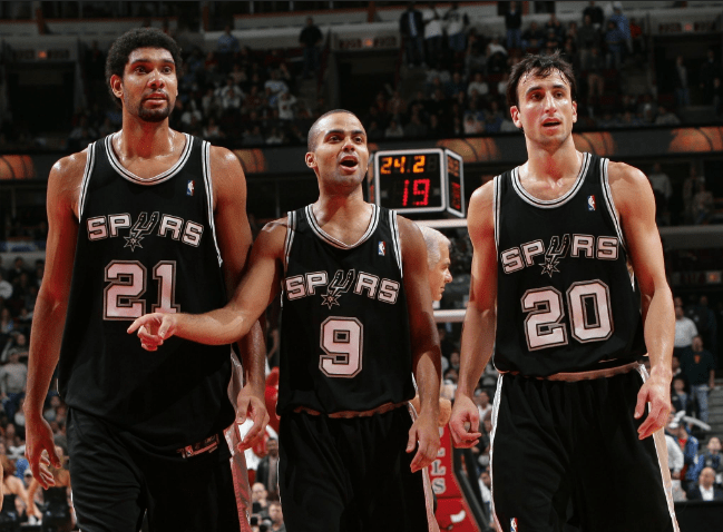 杜伦：没有什么替补阵容，我们的替补球员也都是首发级别的（杜伦：球队不存在替补阵容，替补球员皆具首发水准）